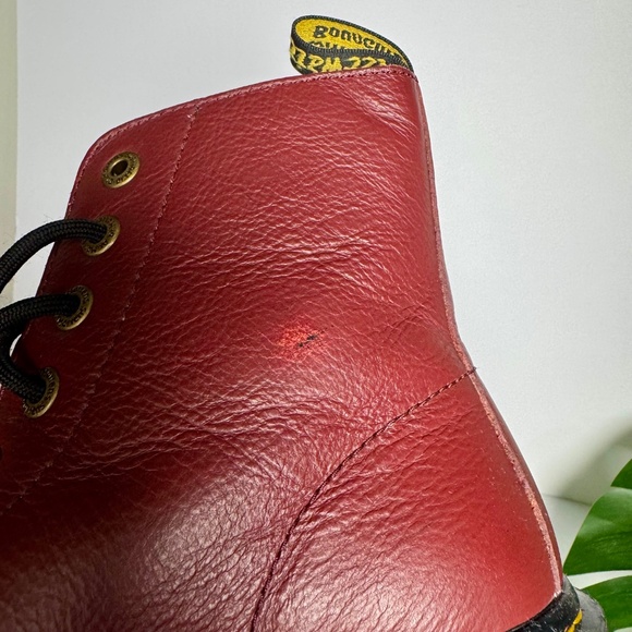 Dr. Martens Women’s Luana Leather Boots Cherry Red Smooth Sz 9 - Picture 8 of 16